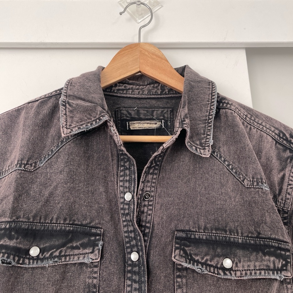 NWOT Free People The Short Of It Distressed Denim Button Collar Blouse Tee Small - Picture 6 of 10